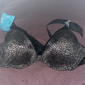 Vanity Fair zoned in support underwire bra